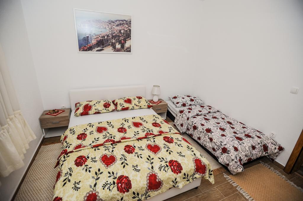 Apartments Phoenix Ivanica Εξωτερικό φωτογραφία