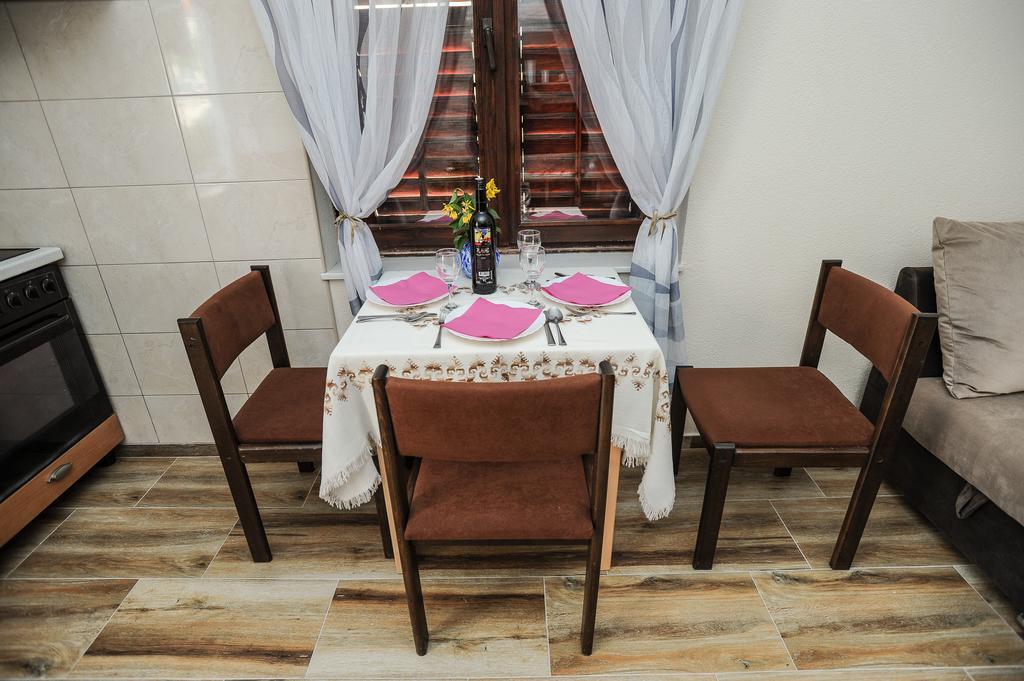 Apartments Phoenix Ivanica Εξωτερικό φωτογραφία