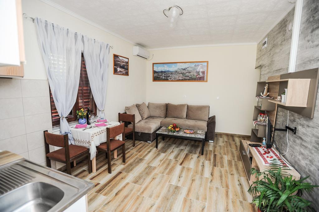Apartments Phoenix Ivanica Εξωτερικό φωτογραφία