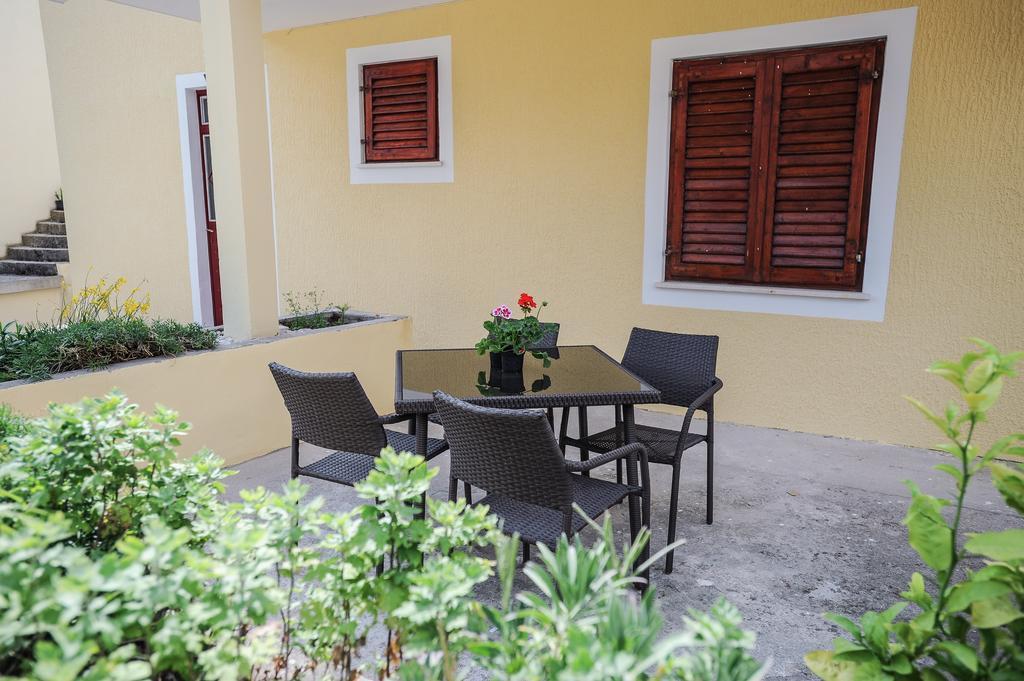Apartments Phoenix Ivanica Εξωτερικό φωτογραφία