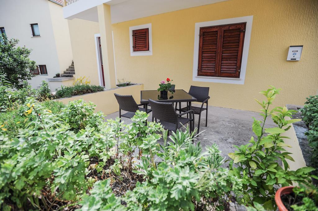 Apartments Phoenix Ivanica Εξωτερικό φωτογραφία