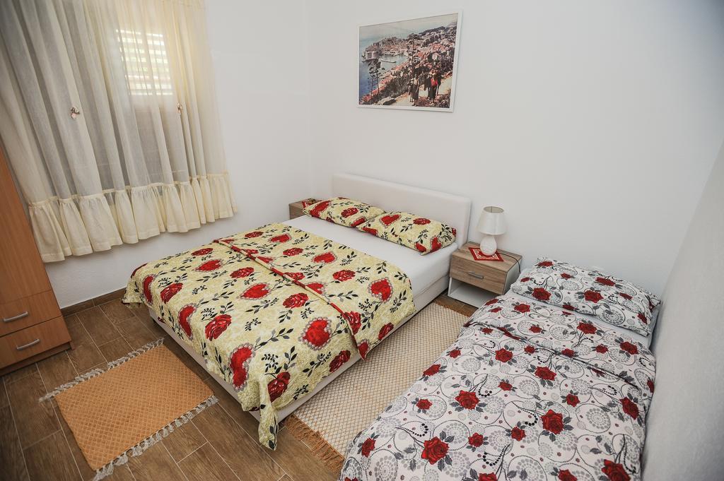 Apartments Phoenix Ivanica Εξωτερικό φωτογραφία