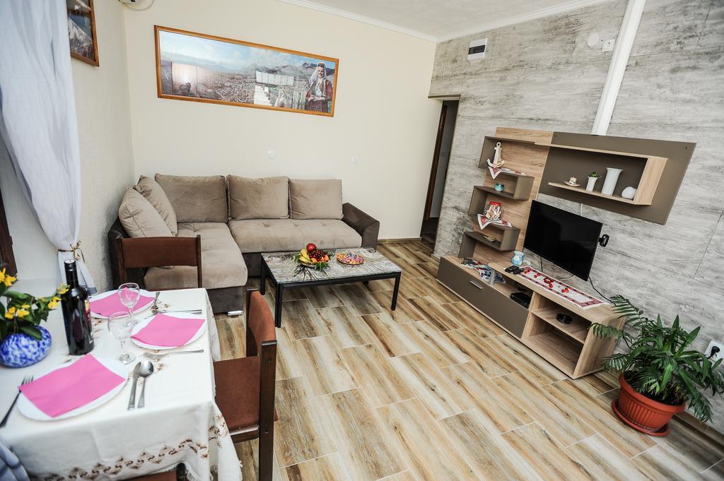 Apartments Phoenix Ivanica Εξωτερικό φωτογραφία