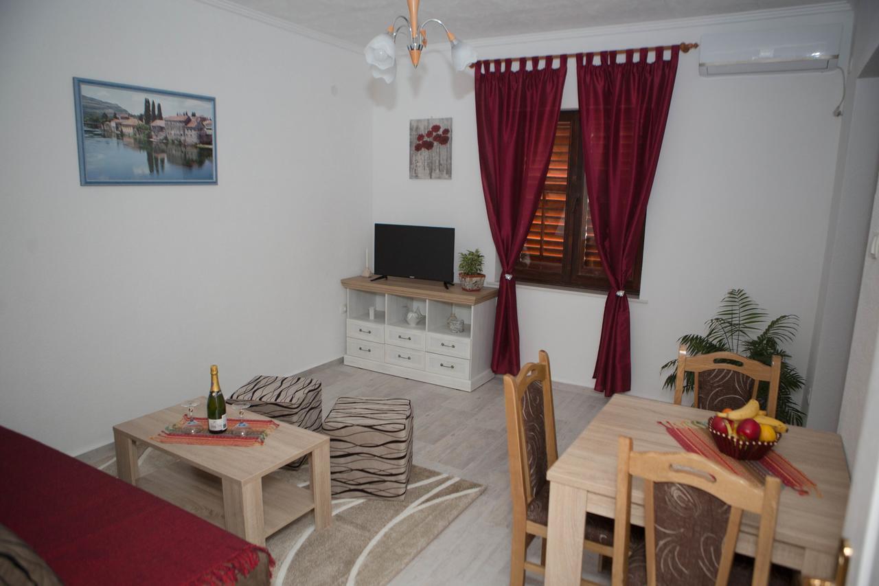 Apartments Phoenix Ivanica Εξωτερικό φωτογραφία