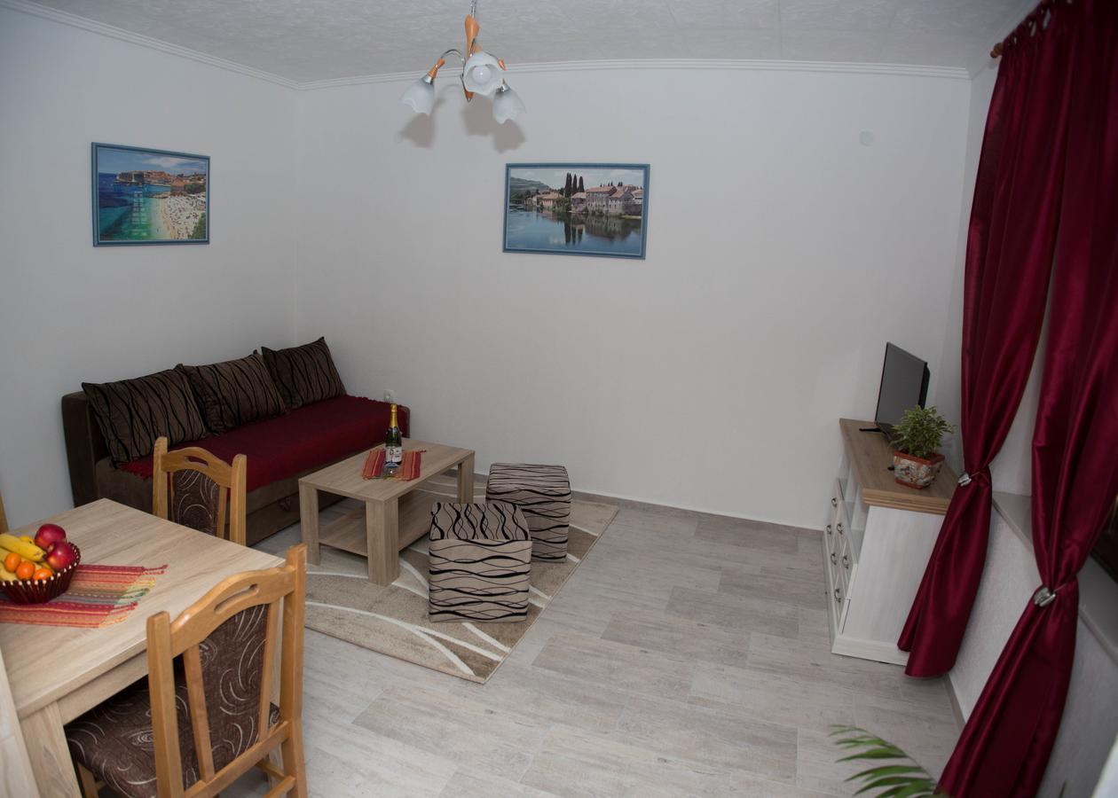 Apartments Phoenix Ivanica Εξωτερικό φωτογραφία