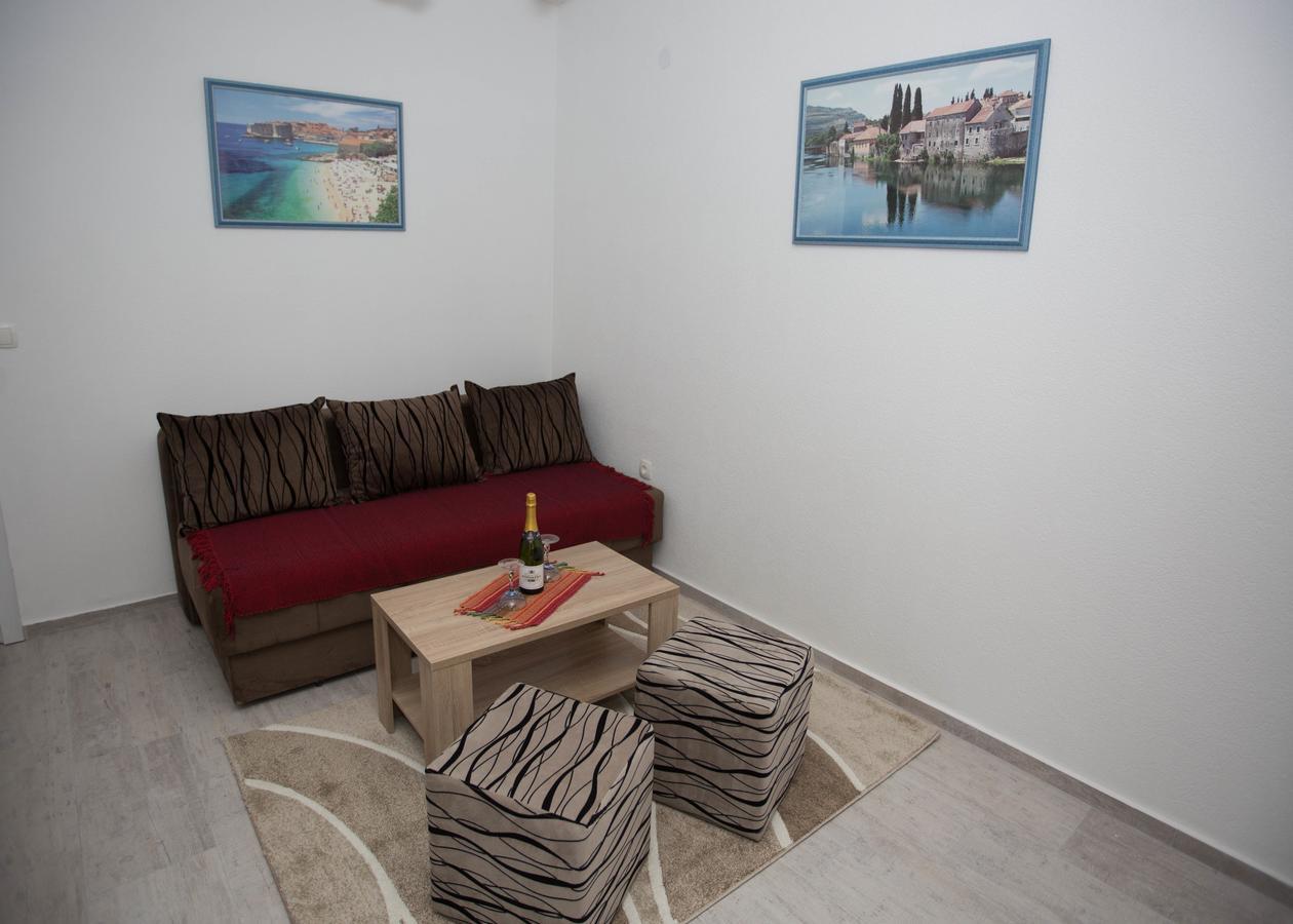 Apartments Phoenix Ivanica Εξωτερικό φωτογραφία