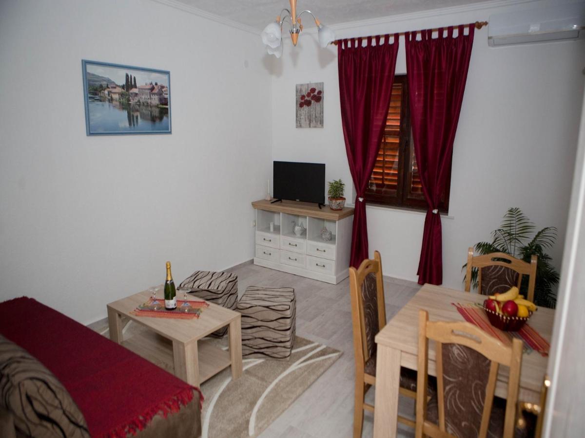 Apartments Phoenix Ivanica Δωμάτιο φωτογραφία